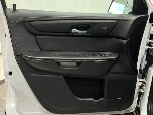 Used 2017 GMC Acadia Limited SLT AWD/4WD image 17