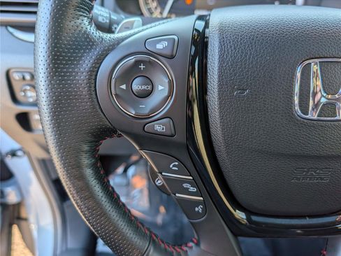 Used 2022 Honda Ridgeline Black Edition image 22