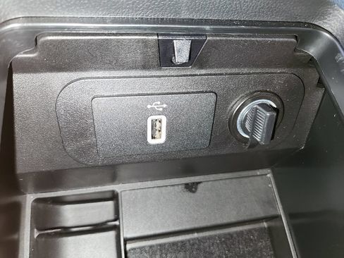Used 2023 Ford Mustang Coupe RWD image 21