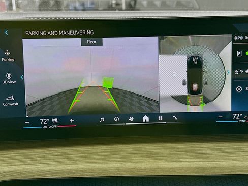 Used 2025 BMW i4 eDrive40 image 23