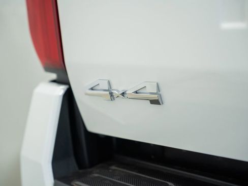 New 2026 Toyota Tacoma SR5 AWD/4WD image 7