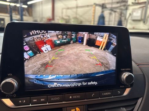 Used 2022 Nissan Altima 2.5 SR w/ Midnight Edition Package image 21