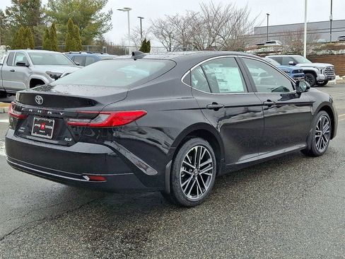 New 2026 Toyota Camry XLE image 12