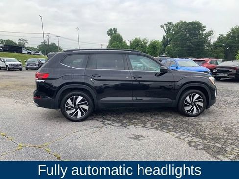 Used 2025 Volkswagen Atlas SE FWD image 12