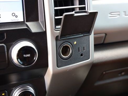 Used 2019 Ford F250 King Ranch w/ King Ranch Ultimate Package AWD/4WD image 24