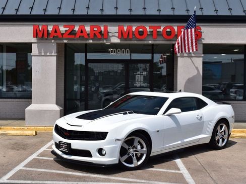 Used 2011 Chevrolet Camaro SS w/ RS Package RWD image 2