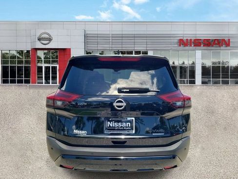 Certified 2023 Nissan Rogue SV w/ SV Premium Package AWD/4WD image 3