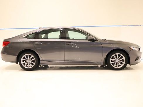 Used 2021 Honda Accord LX image 3