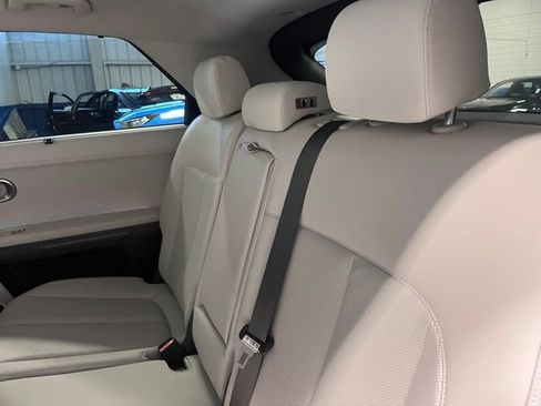 Used 2024 Hyundai Ioniq 5 Limited image 18