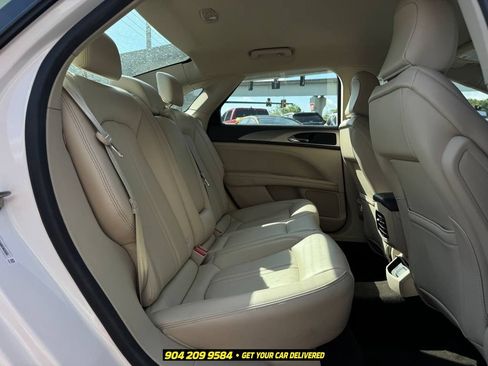 Used 2020 Lincoln MKZ w/ Convenience Package FWD image 32