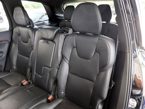 Used 2016 Volvo XC90 T6 Momentum AWD/4WD image 22