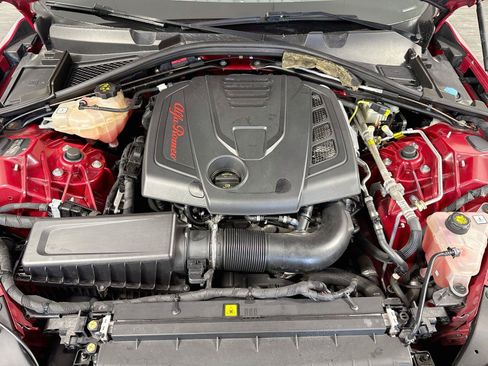 Used 2019 Alfa Romeo Giulia w/ Nero Edizione RWD image 32
