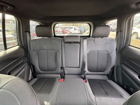 New 2025 Jeep Grand Cherokee Laredo X w/ Trailer Tow Package image 29