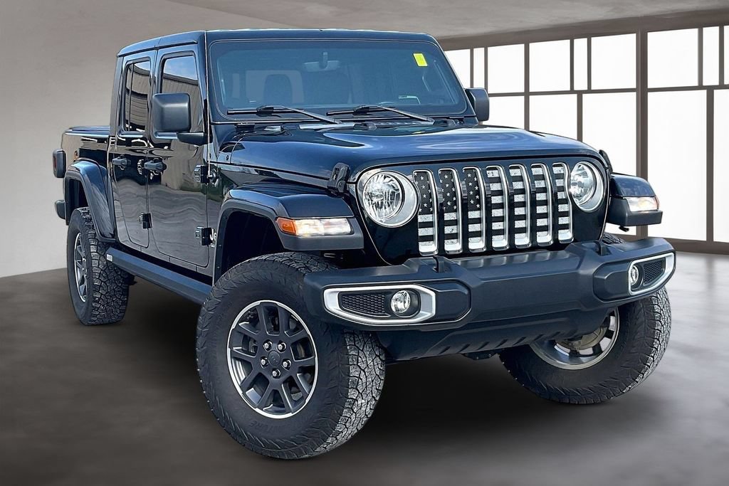 Used 2020 Jeep Gladiator Overland w/ Popular Equipment Package AWD/4WD image 3
