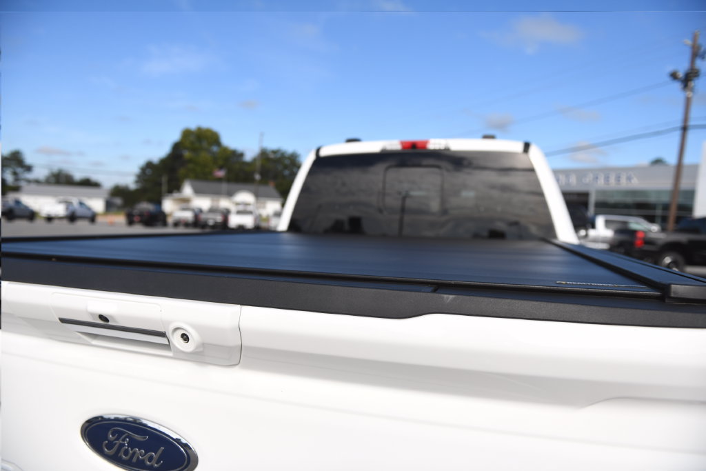 Used 2024 Ford F250 Lariat w/ Lariat Ultimate Package AWD/4WD image 11