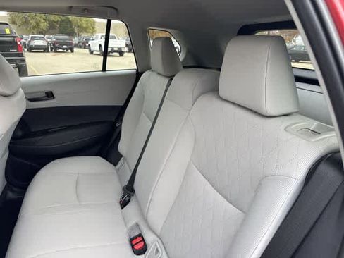 Used 2026 Toyota Corolla Cross LE w/ Moonroof Package image 16