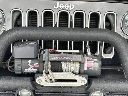 Used 2016 Jeep Wrangler Sahara w/ Connectivity Group AWD/4WD image 27