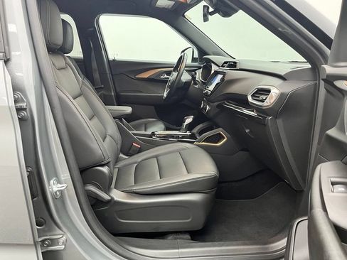 Used 2023 Chevrolet TrailBlazer ACTIV w/ Convenience Package AWD/4WD image 32