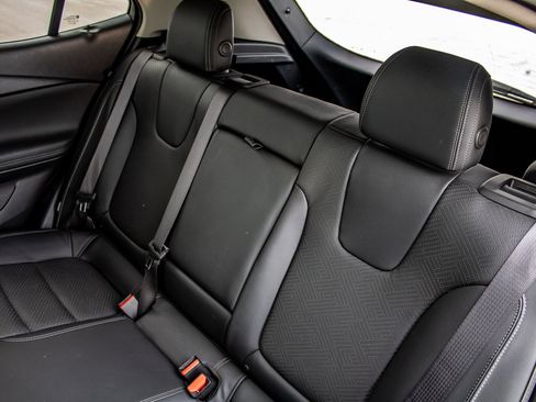 Used 2022 Buick Encore GX Essence w/ Experience Buick Package image 19