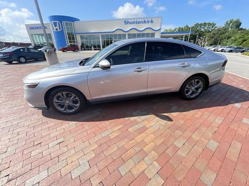 Certified 2024 Honda Accord EX image 29