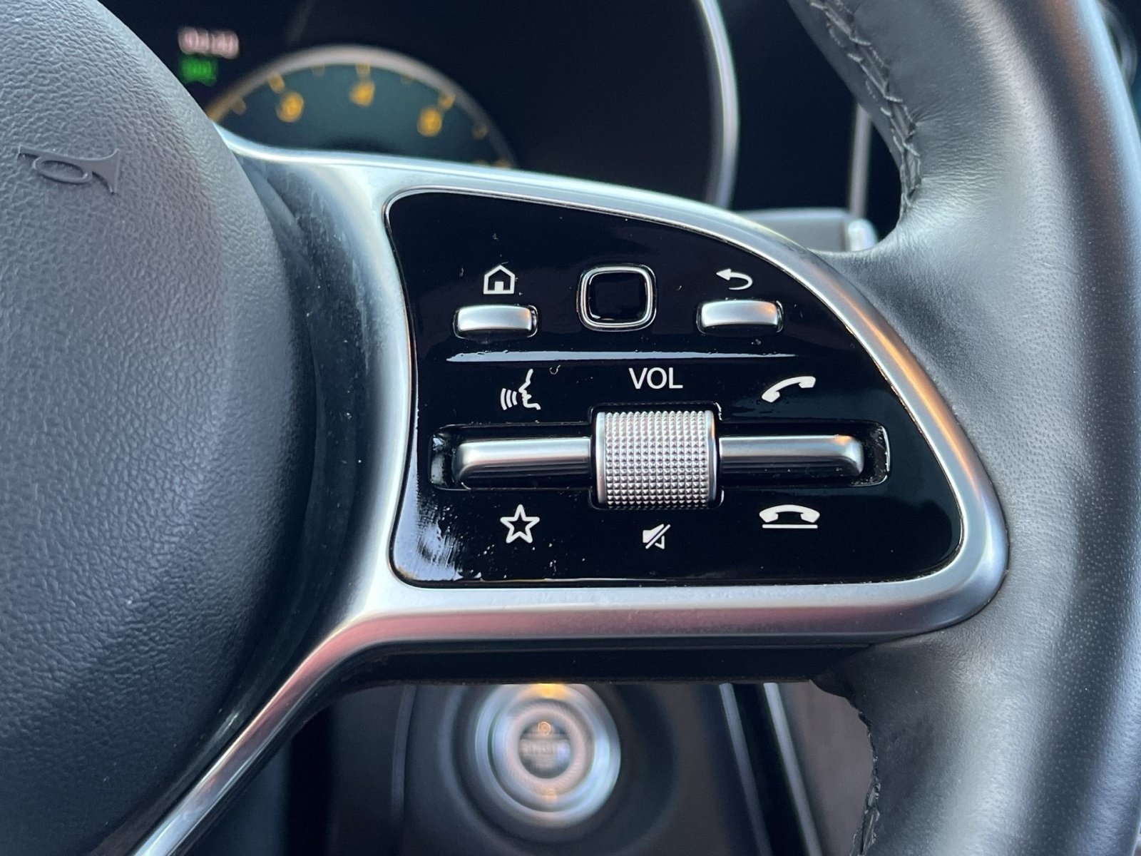 Certified 2020 Mercedes-Benz GLC 300 4MATIC image 37