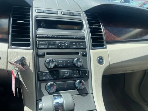 Used 2011 Ford Taurus SEL w/ 201A Rapid Spec Order Code FWD image 8
