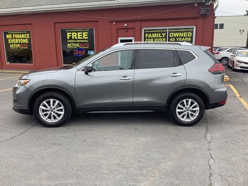 Used 2018 Nissan Rogue SV AWD/4WD image 4