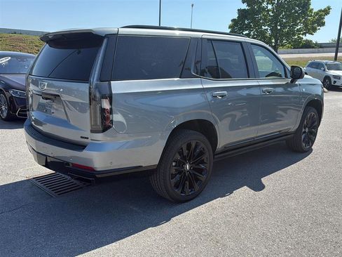 Used 2026 Cadillac Escalade Platinum Sport image 3