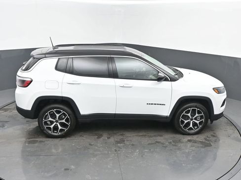 New 2026 Jeep Compass Limited image 43
