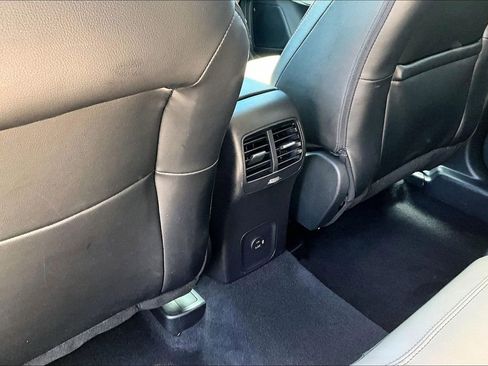 Certified 2022 Ford Escape SEL AWD/4WD image 32