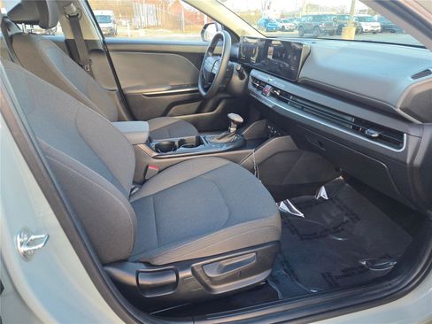 Used 2025 Kia K4 FWD image 7