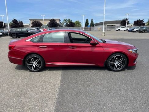 Used 2022 Honda Accord Touring image 4