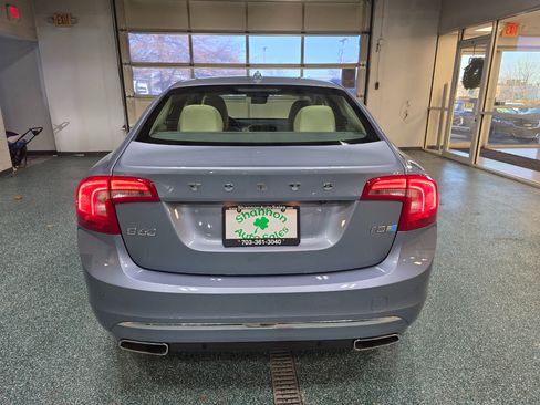 Used 2018 Volvo S60 T5 Inscription Platinum image 8
