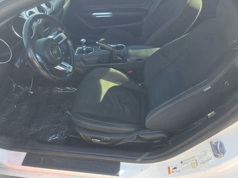 Used 2018 Ford Mustang GT image 11