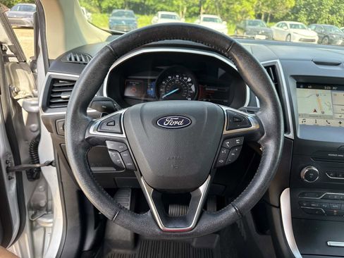 Used 2018 Ford Edge SEL w/ Equipment Group 201A FWD image 24