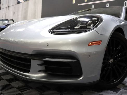 Used 2019 Porsche Panamera 4 image 71