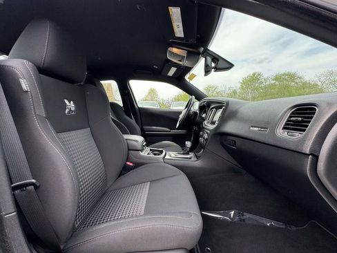 Used 2019 Dodge Charger Scat Pack w/ Navigation & Travel Group RWD image 16