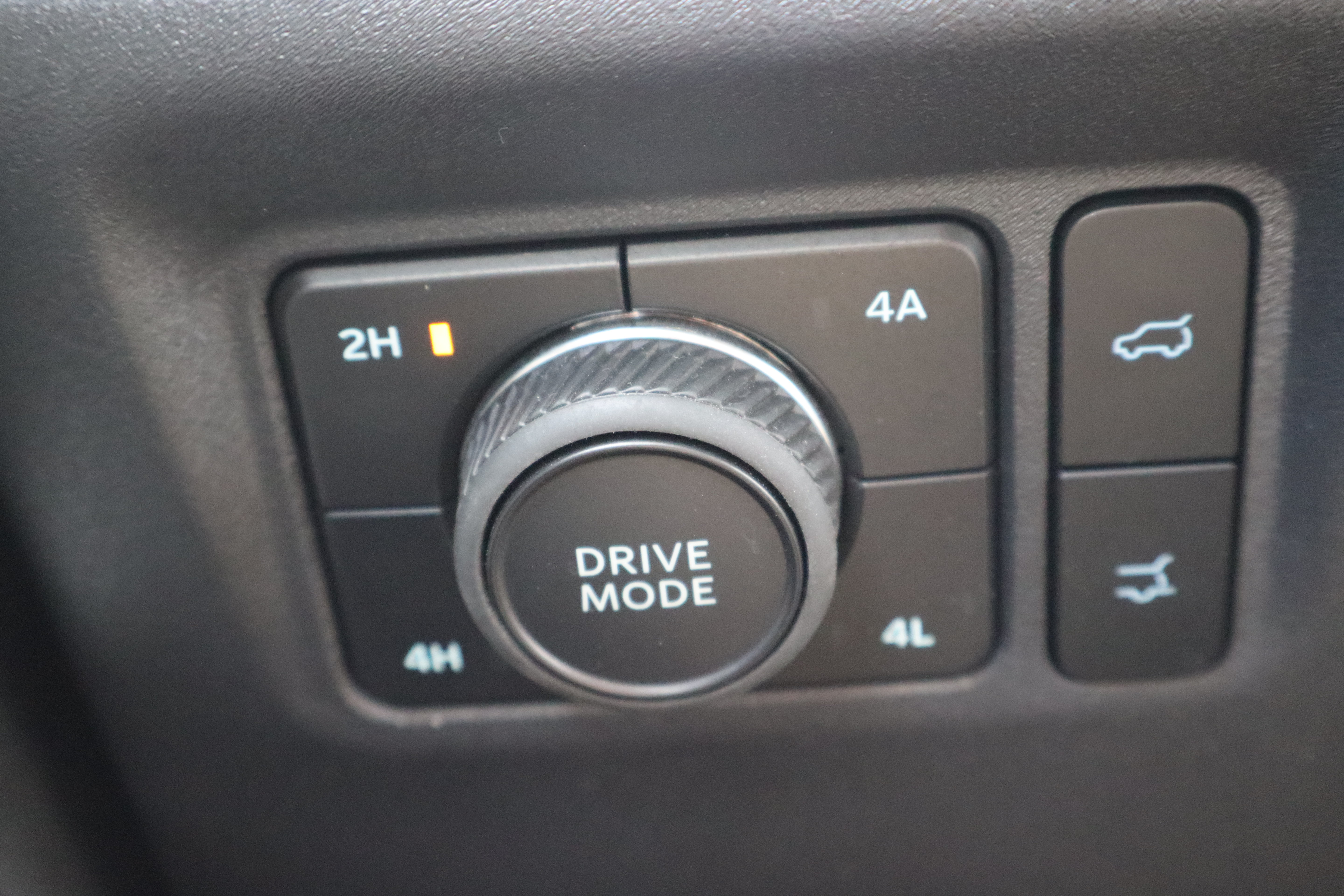 Used 2025 Ford Expedition Platinum AWD/4WD image 32