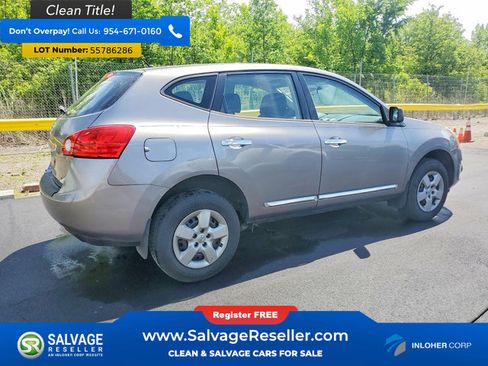 Used 2015 Nissan Rogue S FWD image 4