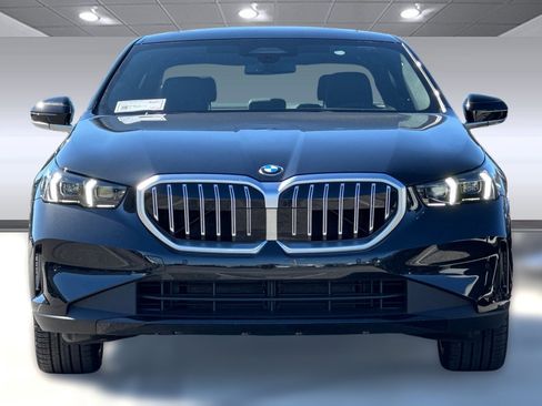 New 2026 BMW 530i w/ Premium Package image 5