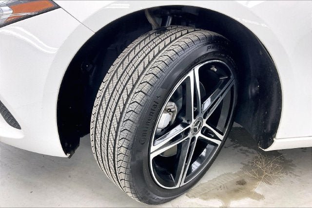 Used 2019 Mercedes-Benz A 220 4MATIC image 34