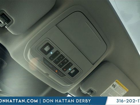 Used 2023 Ford Explorer XLT w/ Equipment Group 202A image 14