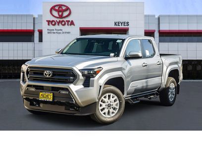 New 2025 Toyota Tacoma SR5