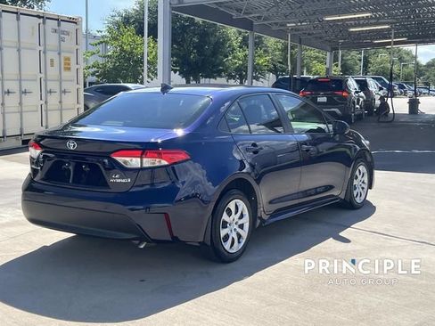 Used 2024 Toyota Corolla LE FWD image 11