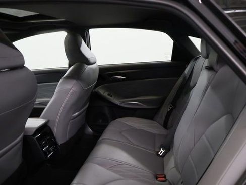 Used 2020 Toyota Avalon Limited image 28