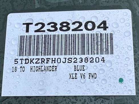 Used 2018 Toyota Highlander XLE image 15