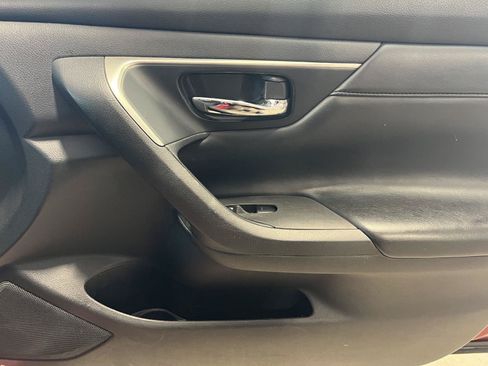 Used 2015 Nissan Altima 2.5 S w/ Power Driver Seat Package FWD image 13