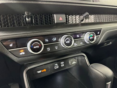 Used 2025 Honda CR-V EX image 21