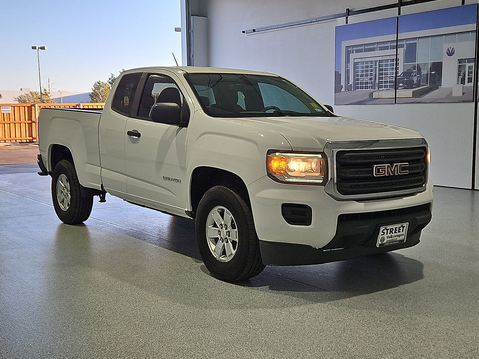 Used 2016 GMC Canyon W/T w/ Convenience Package RWD image 2
