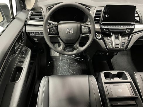 New 2026 Honda Odyssey Touring image 26